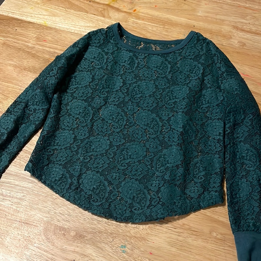 4 items for $9
 Green lace long sleeve top girls